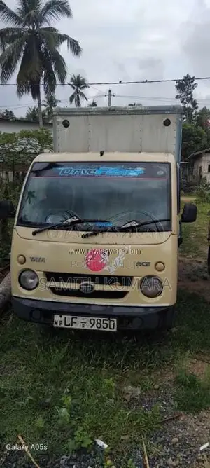 Tata Dimo Batta 2009 Lorry (Used)