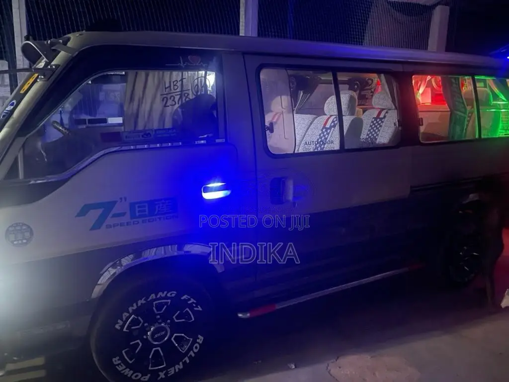 Nissan Caravan 1995 Van (Used)