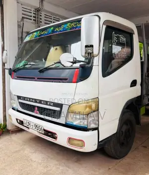 Mitsubishi CANTER 2010 Lorry (Used)
