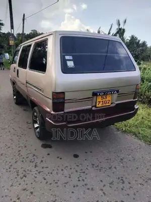 Toyota TownAce CR27 1990 Van (Used)