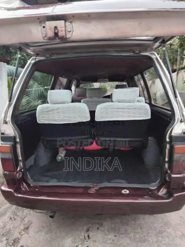 Toyota TownAce CR27 1990 Van (Used)