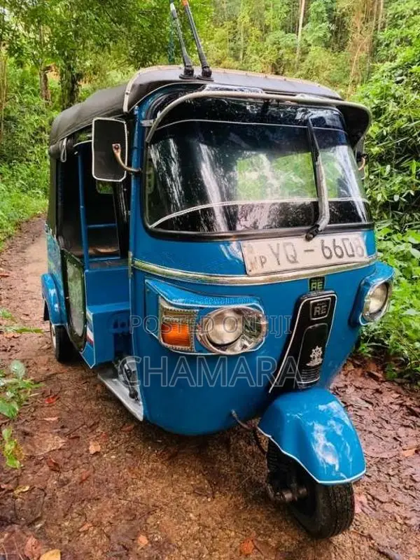 Bajaj RE 205 2011 Three Wheel (Used)