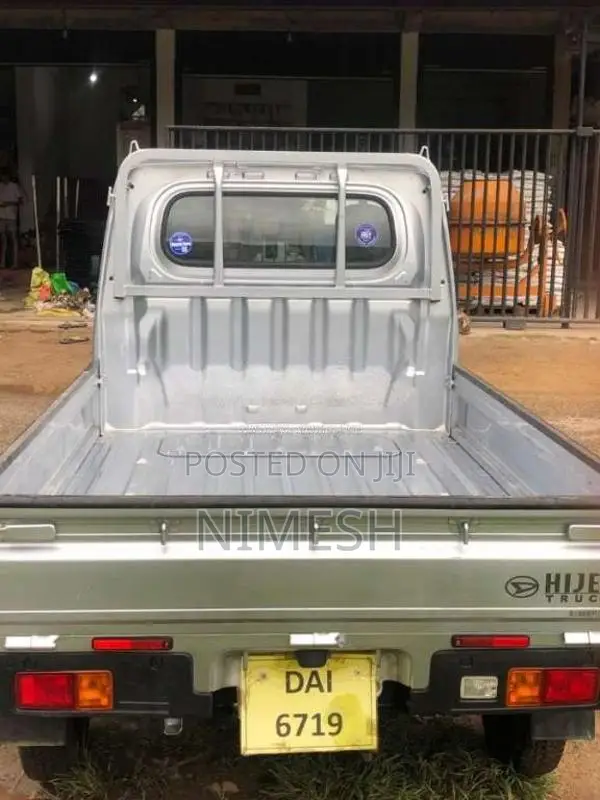 Daihatsu Hijet 2023 Lorry (Used)