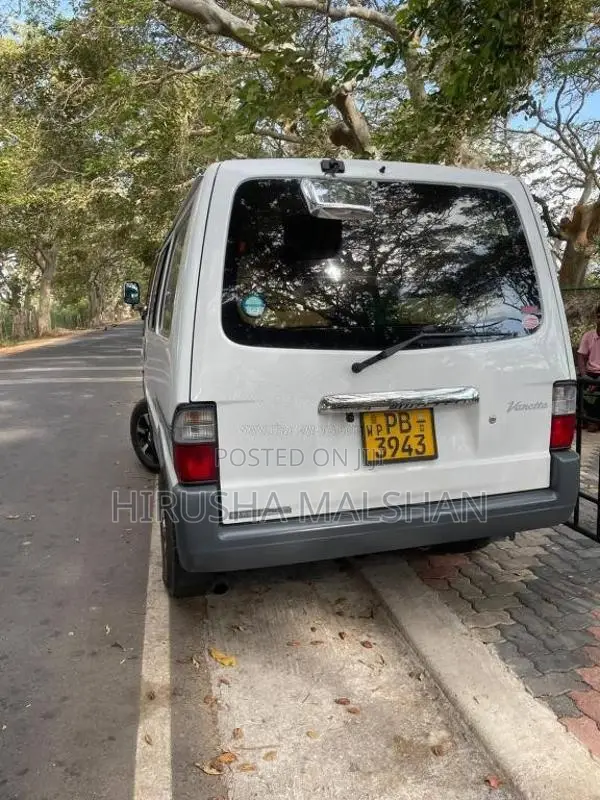 Nissan Vanette 2001 Van (Used)