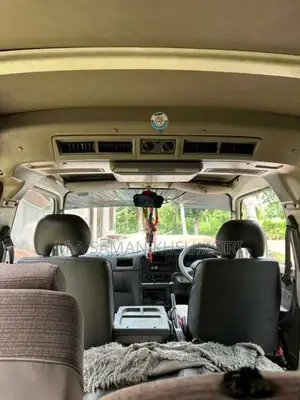 Nissan Caravan 1996 Van (Used)