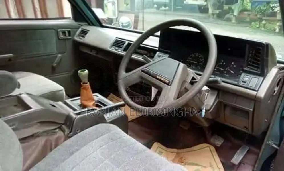 Nissan Vanette 1991 Van (Used)