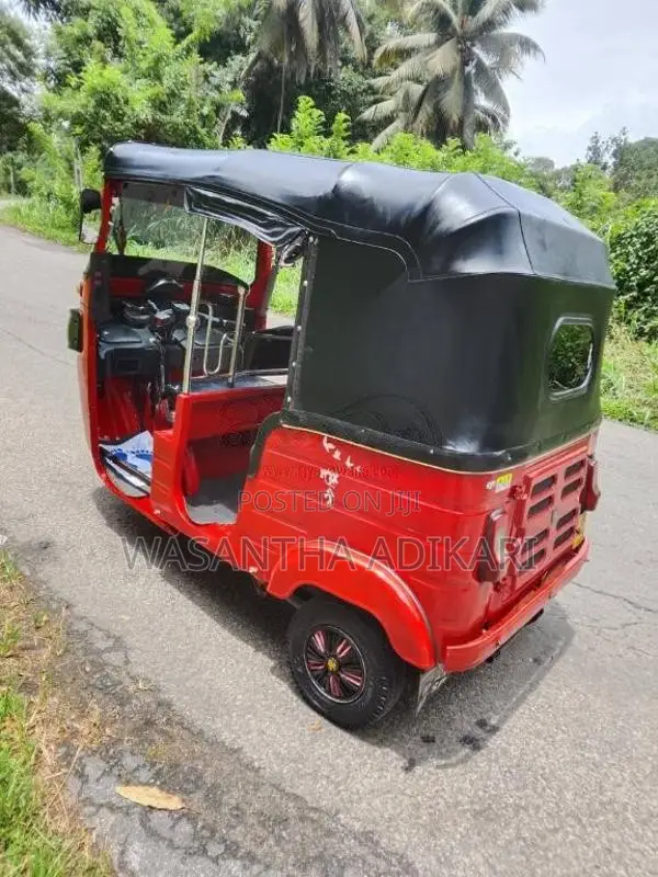 Bajaj RE 2014 Three Wheel (Used)