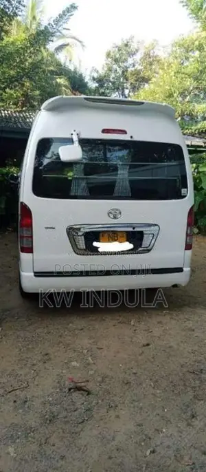 Toyota KDH 222 2007 Van (Used)