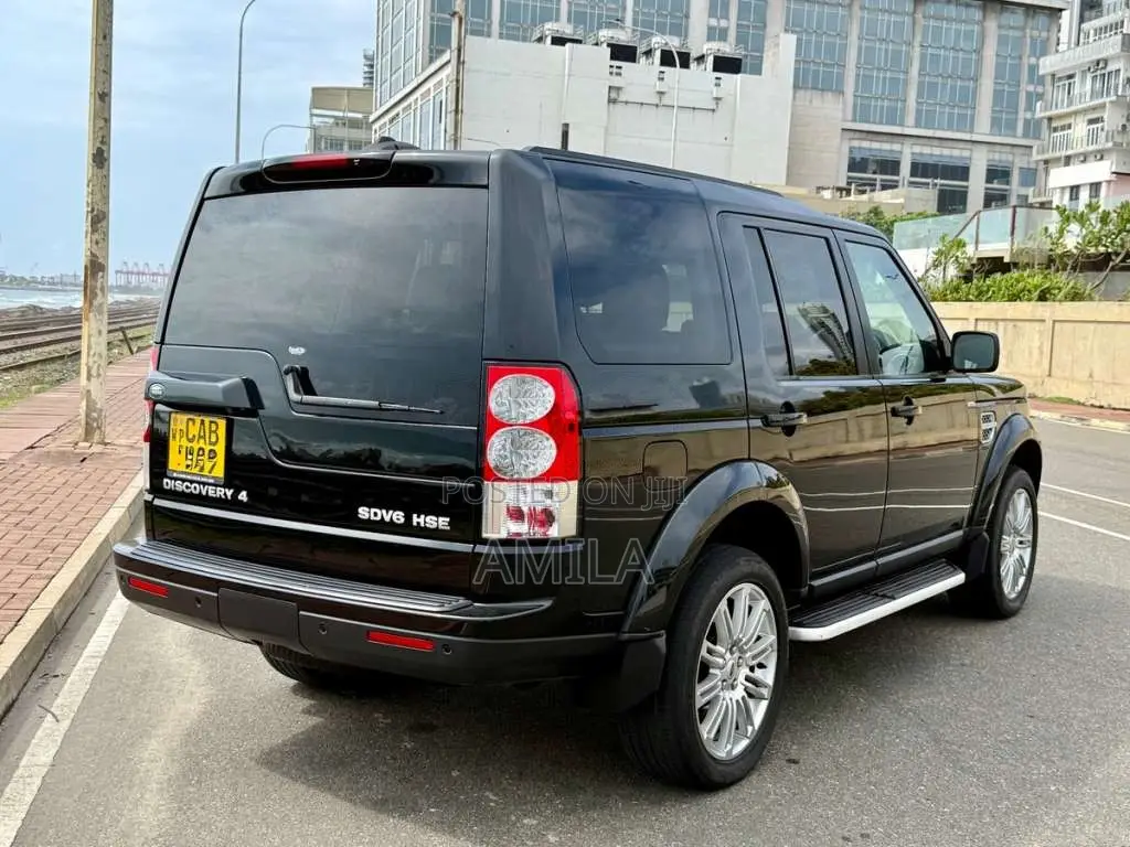 Land-Rover Discovery HSE 2012 SUV (Used)