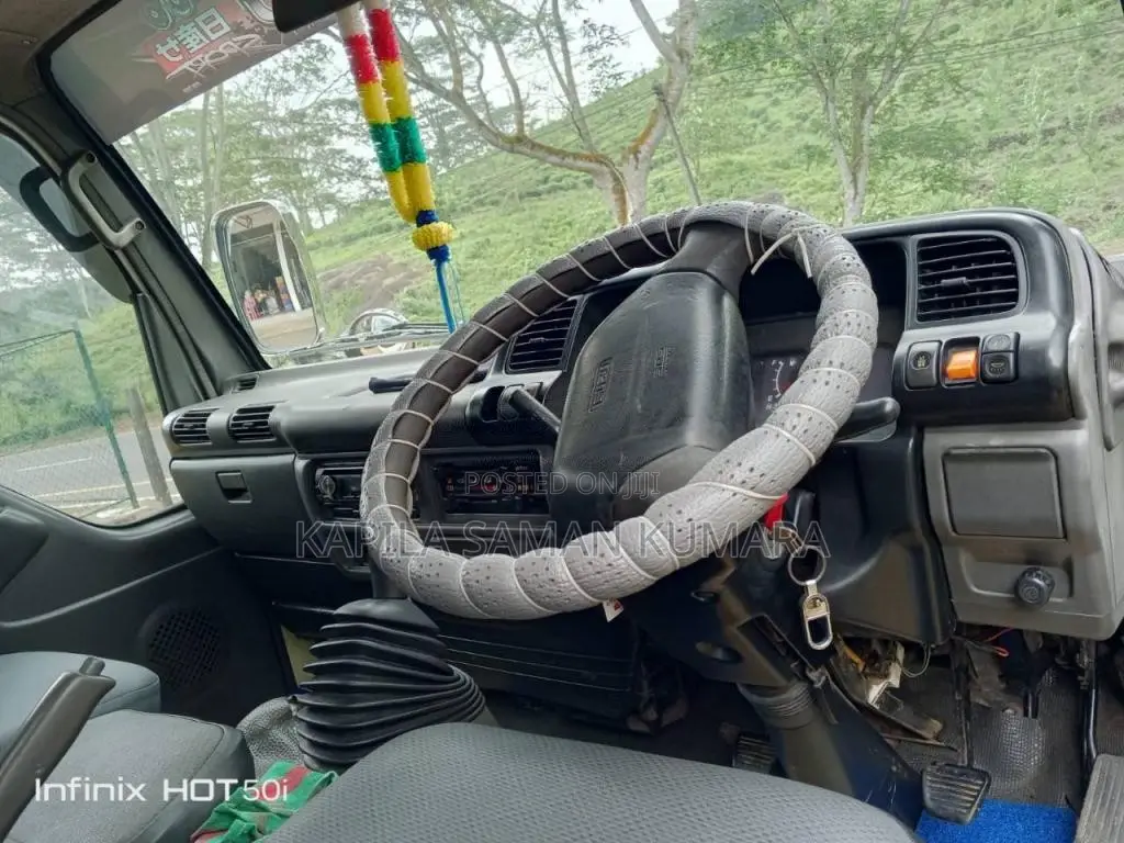 Isuzu 4JG2 2003 Lorry (Used)