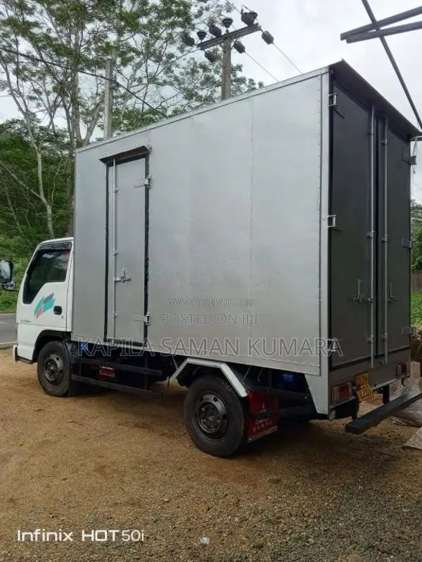 Isuzu 4JG2 2003 Lorry (Used)