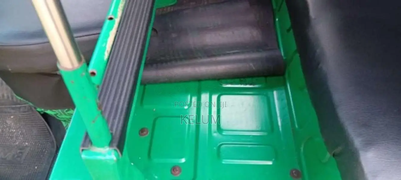 Bajaj RE 205 2014 Three Wheel (Used)