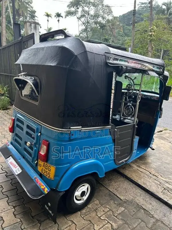 Bajaj RE 4 Stroke 2015 Three Wheel (Used)