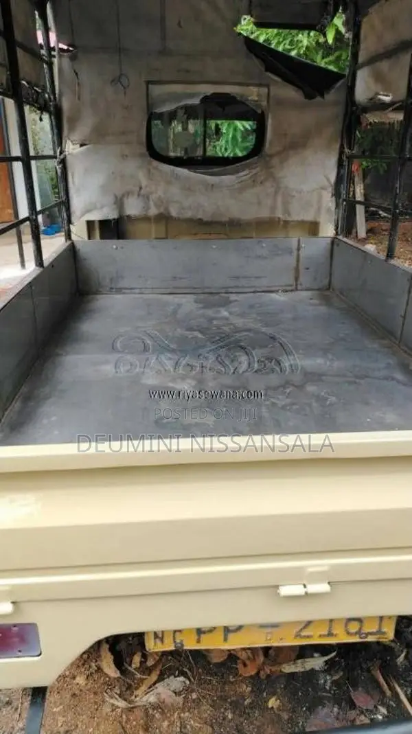Tata Dimo batta 2010 Lorry (Used)