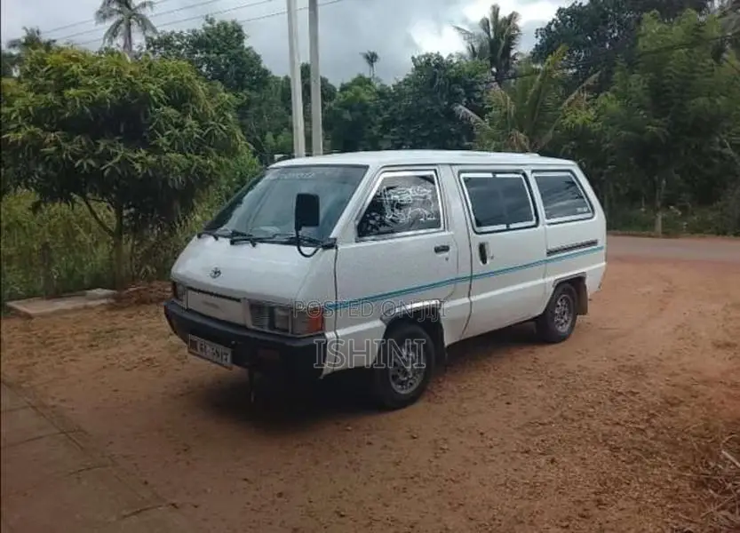 Toyota TownAce 1988 Van (Used)