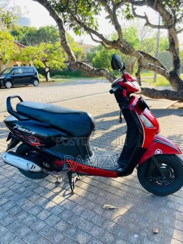 Hero Plasaer 2011 Motorbike (Used)