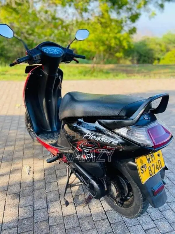 Hero Plasaer 2011 Motorbike (Used)
