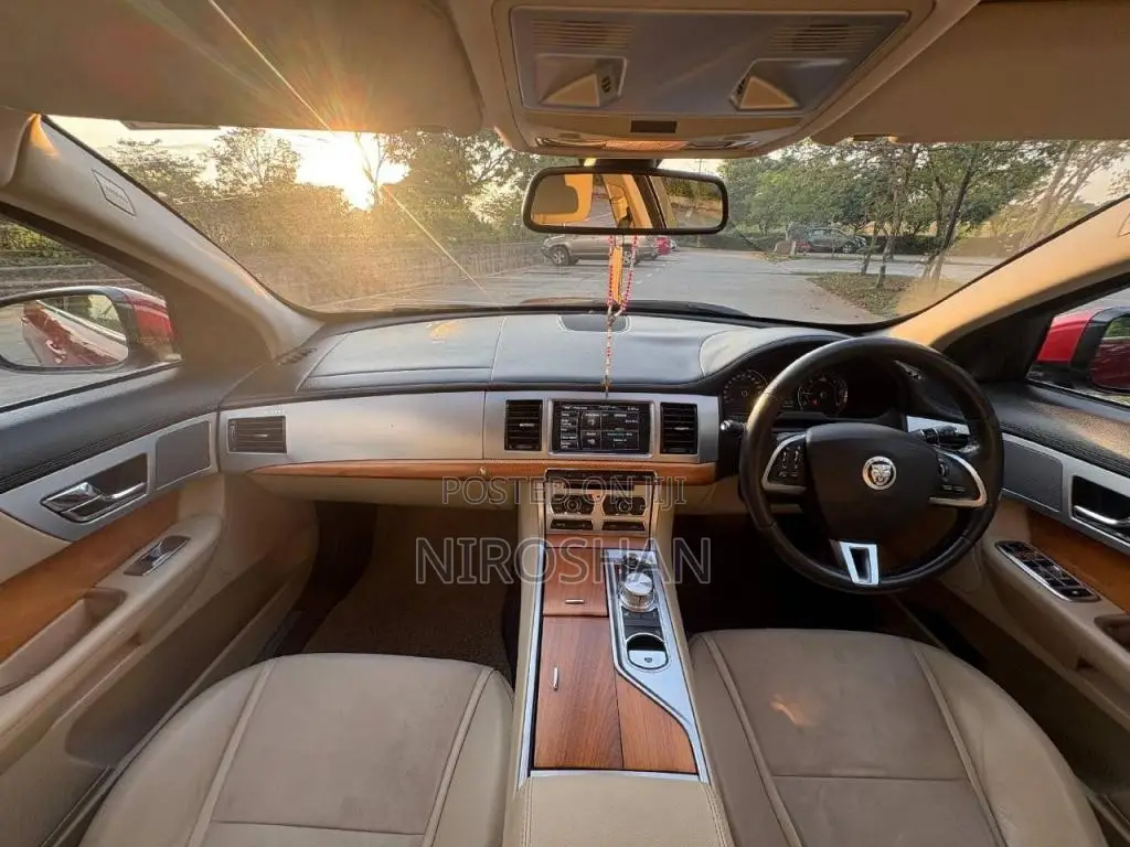 Jaguar XF 2013 Car (Used)