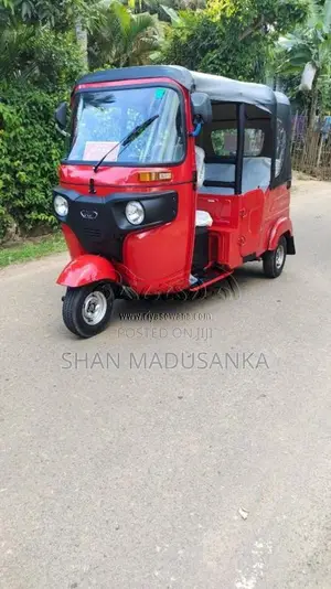 Bajaj 4 Stroke 2025 Three Wheel (Used)