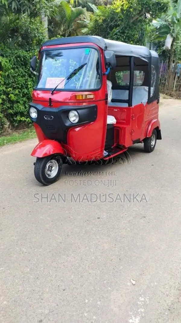 Bajaj 4 Stroke 2025 Three Wheel (Used)