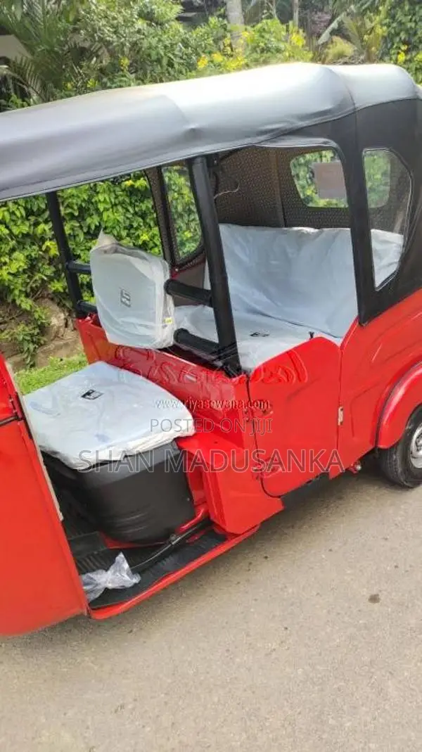 Bajaj 4 Stroke 2025 Three Wheel (Used)