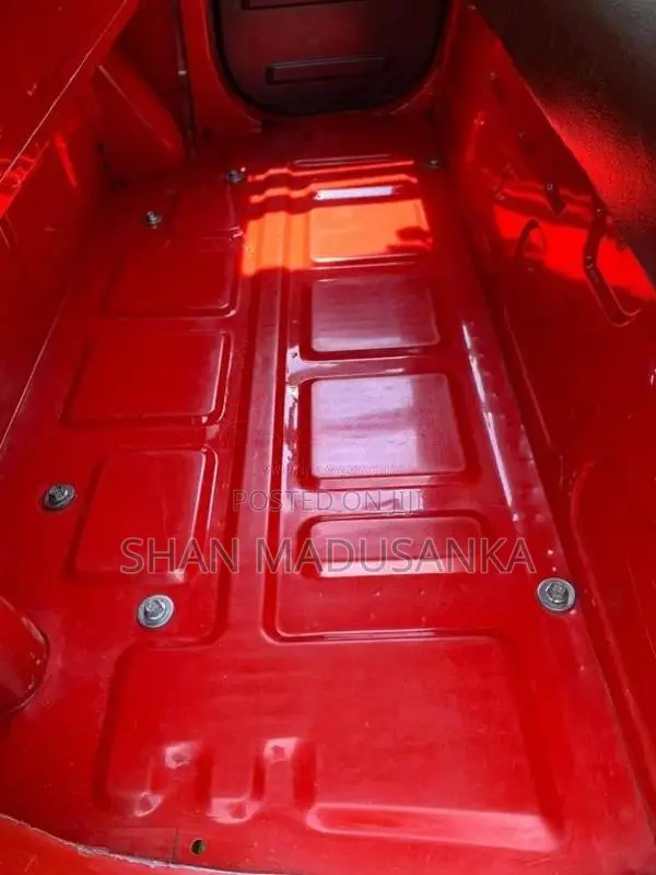 Bajaj 4 Stroke 2016 Three Wheel (Used)