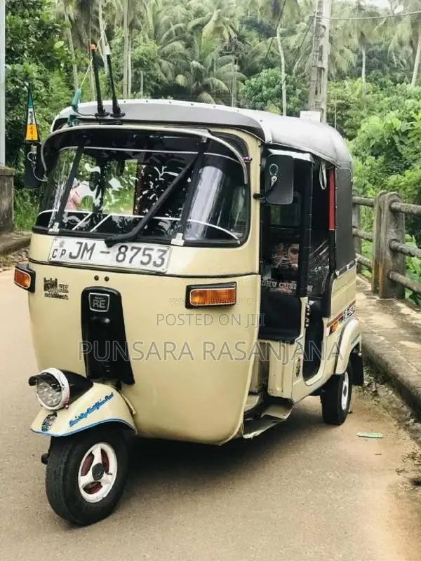 Bajaj RE 2 Stroke 2004 Three Wheel (Used)