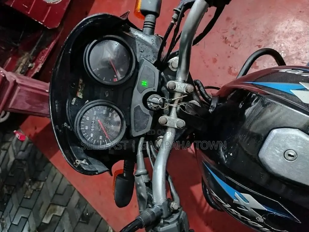 Bajaj Discover 2007 Motorbike (Used)