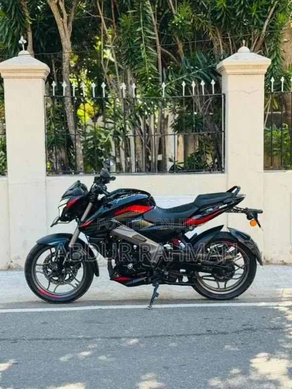 Bajaj Ns200 Bs7 2025 Motorbike (Used)