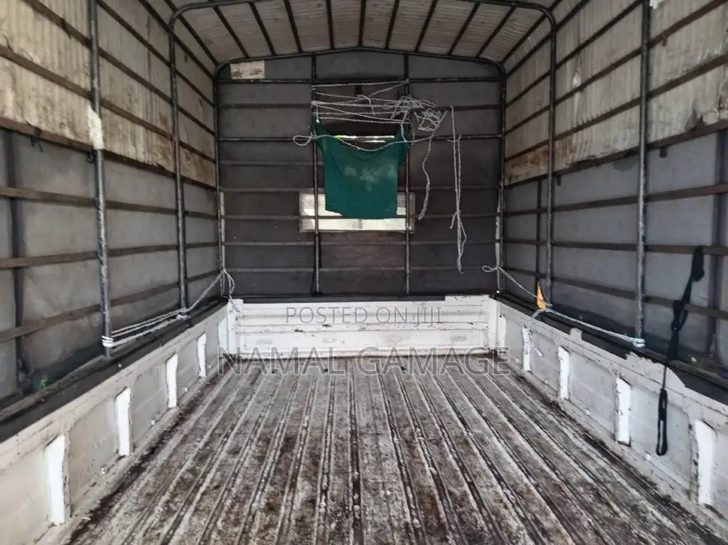 Mahindra Maxximo 2013 Lorry (Used)