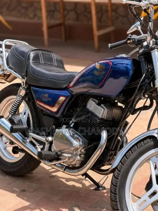 Honda LA Custom 2011 Motorbike (Used)