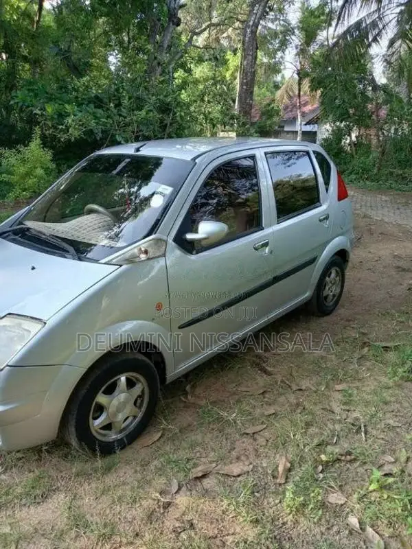 Micro Trnd 2009 Car (Used)