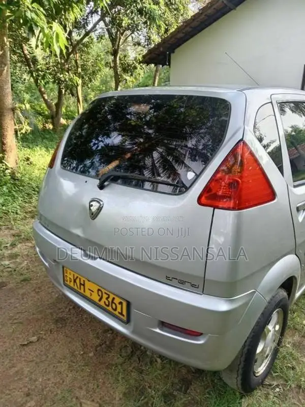 Micro Trnd 2009 Car (Used)