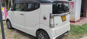 Honda N-Box 660 FWD 2015 Ivory