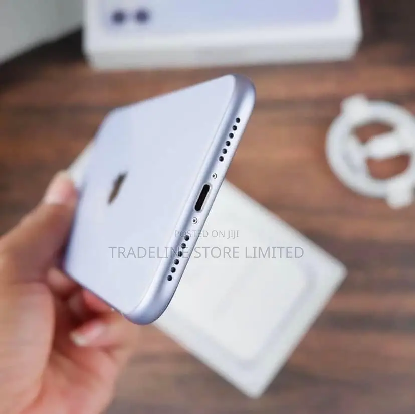 New Apple iPhone 11 128 GB Purple