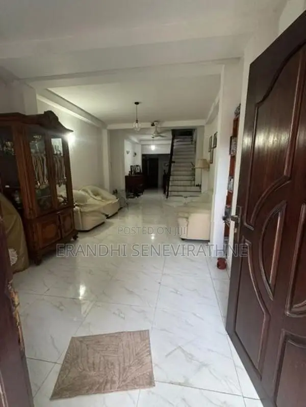 House For Sale බත්තරමුල්ල In Battaramulla