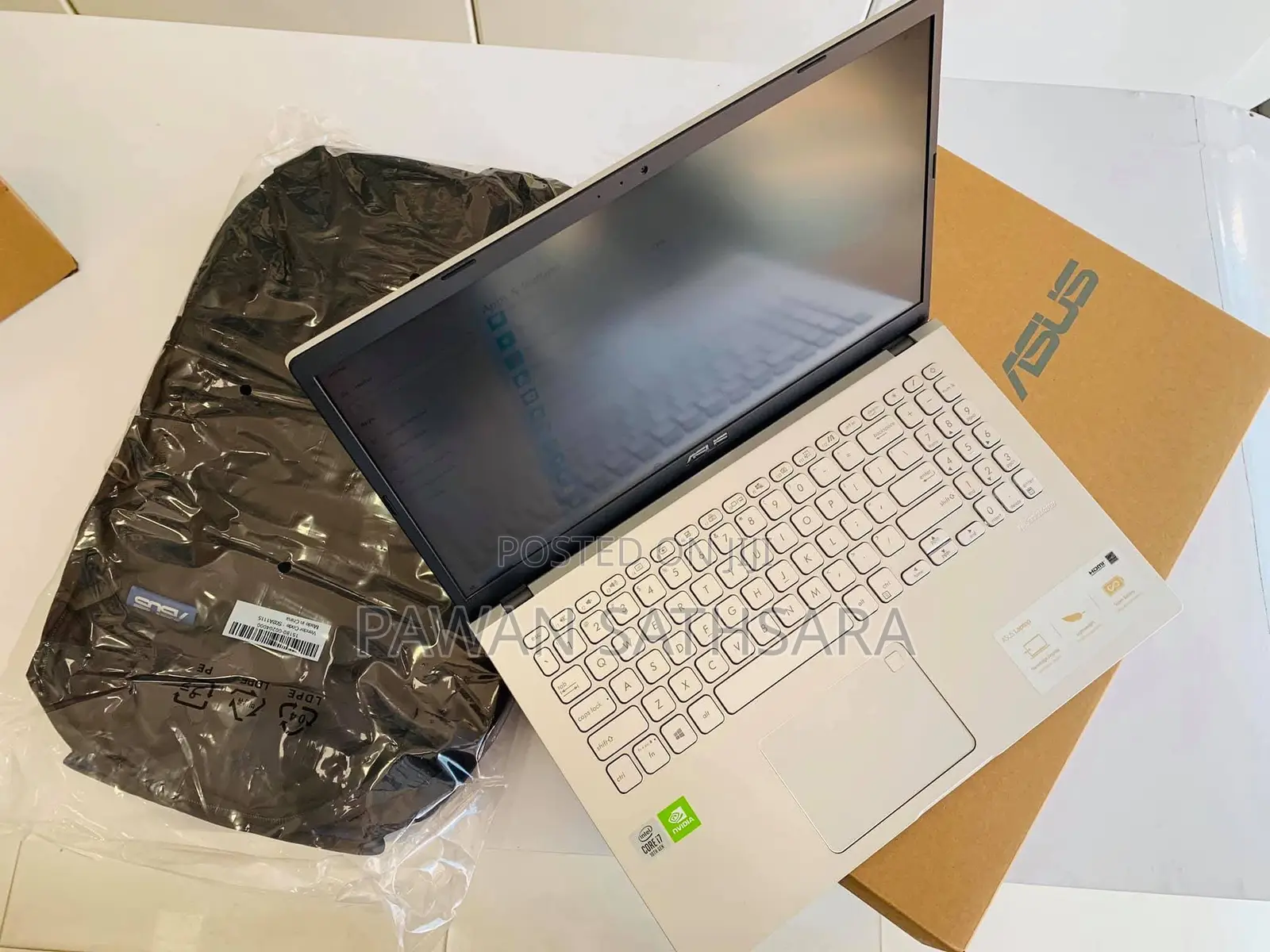 New Laptop Asus 8GB Intel Core i7 SSD 512GB