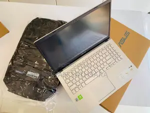 New Laptop Asus 8GB Intel Core i7 SSD 512GB