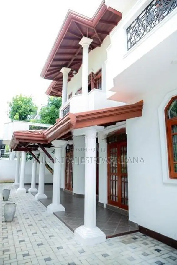 Lake View 6-Bedroom House For Sale – Moratuwa