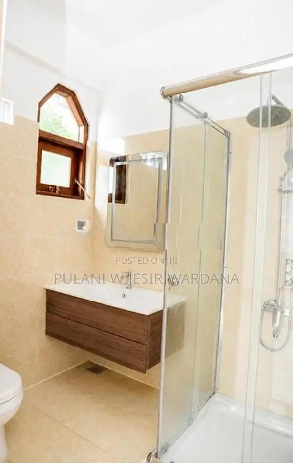 Lake View 6-Bedroom House For Sale – Moratuwa