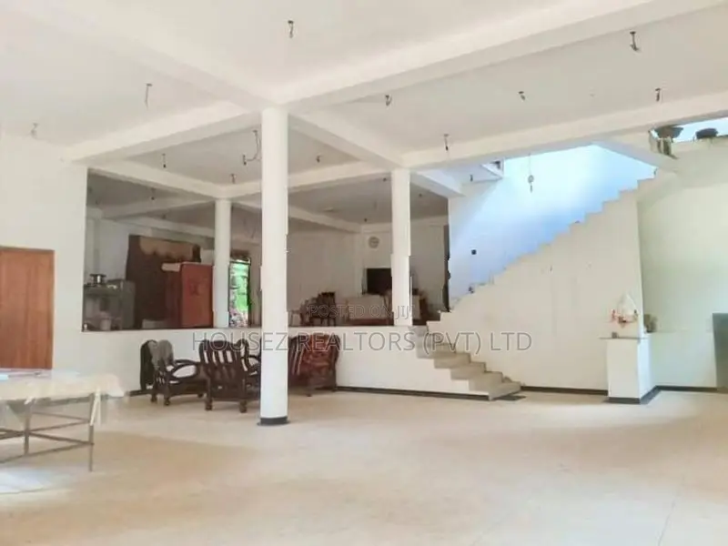Building for Sale in Weligama