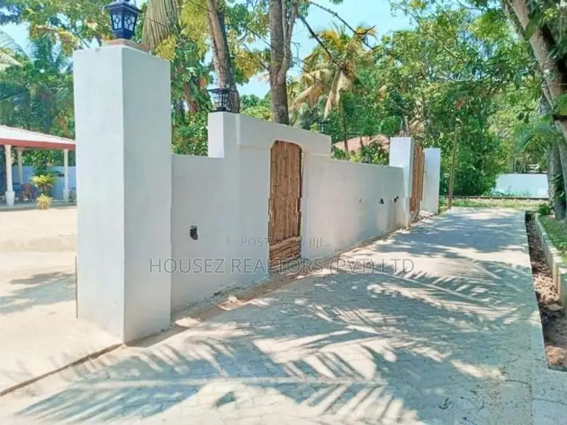 Building for Sale in Weligama