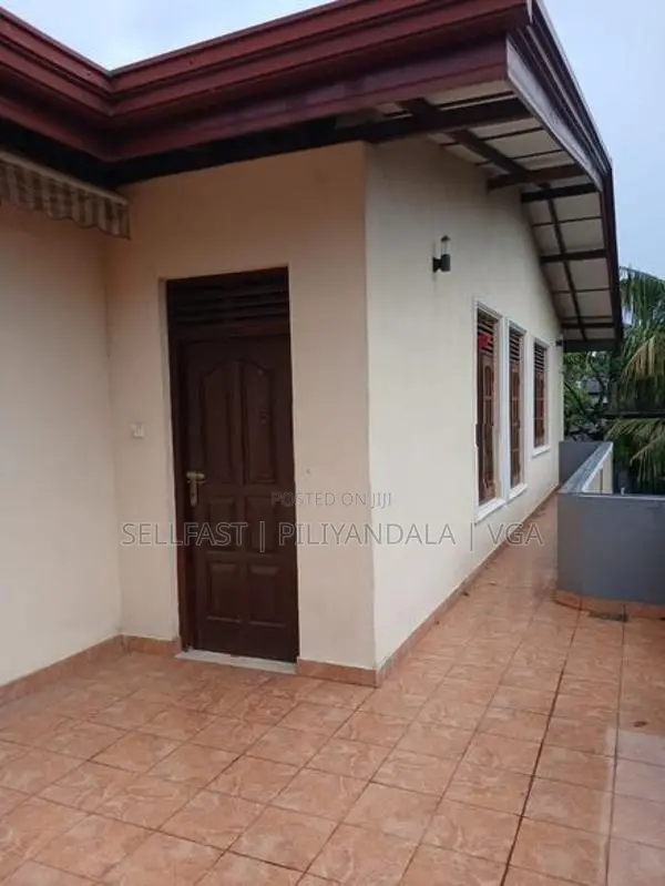 Boarding Rental Rooms for Ladies Only in Piliyandala