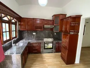 Kandana Eke Kanuwa 3-Story Modern House For Sale