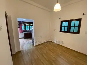 Kandana Eke Kanuwa 3-Story Modern House For Sale