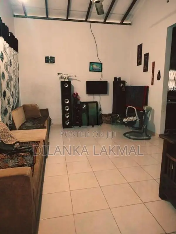 Delgoda Katulanda House For Sale
