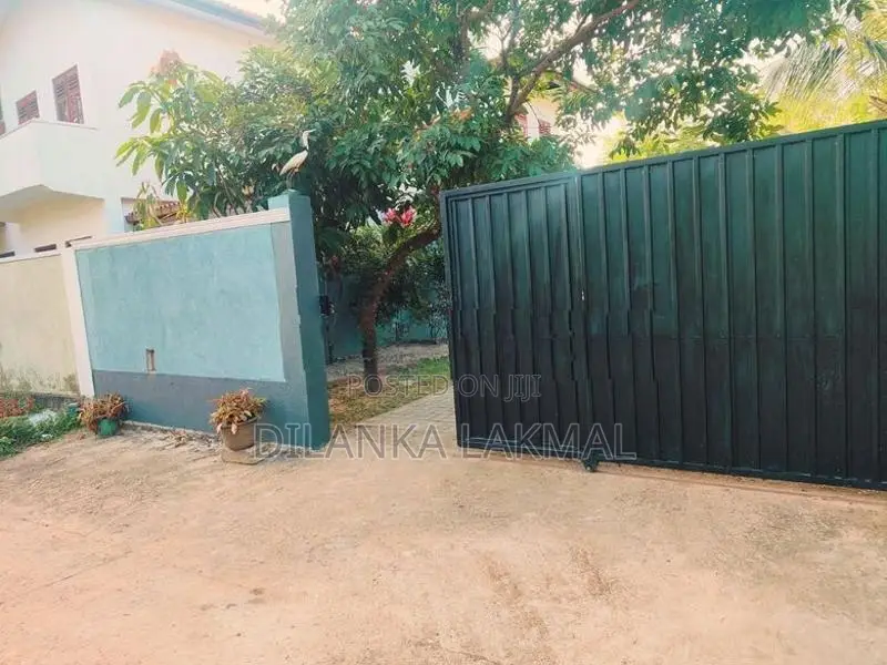 Delgoda Katulanda House For Sale
