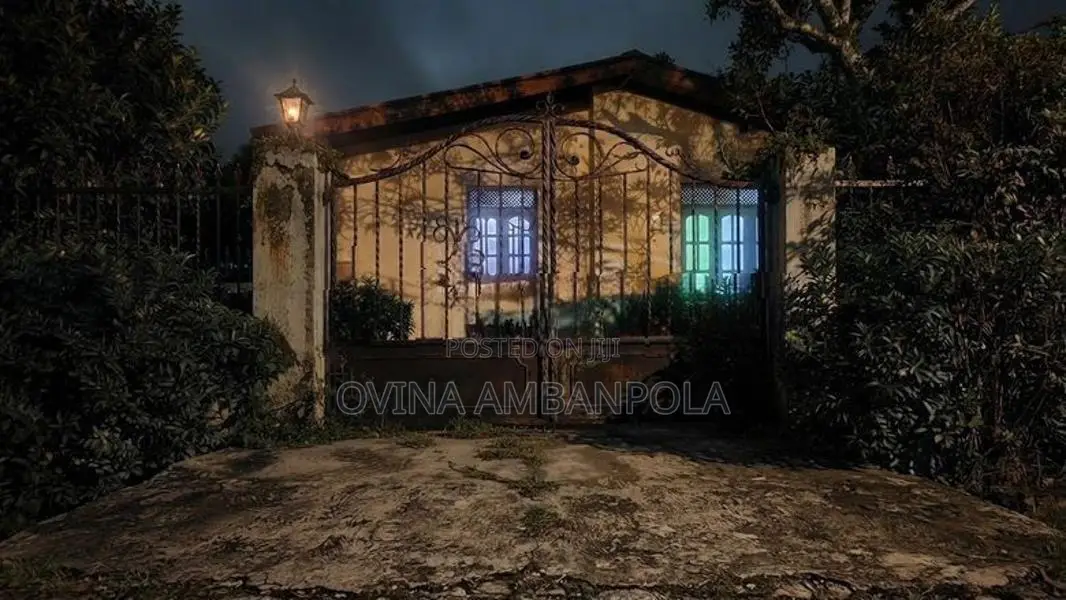Land With A House For Sale In Homagama