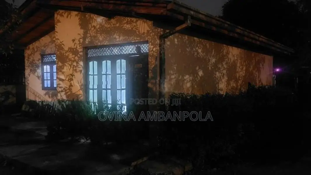 Land With A House For Sale In Homagama