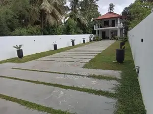 Luxury House for Sale in Negombo